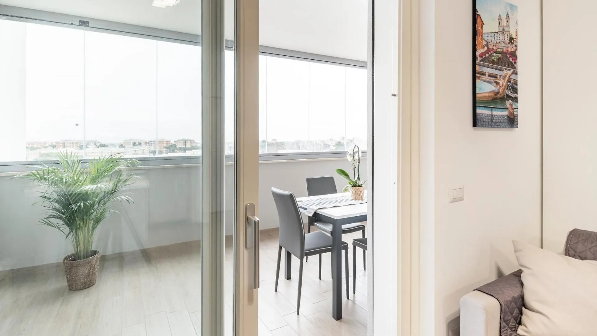 Brand New Apartment With Private Parking Space روما إيطاليا